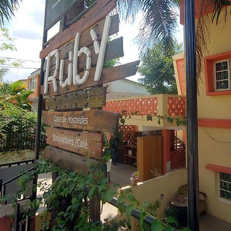Ruby - Casa de Hospedes - Backpackers Nampula Exteriör bild